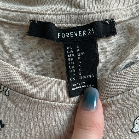 Forever 21 dog print cropped t shirt , size small - Picture 3 of 5